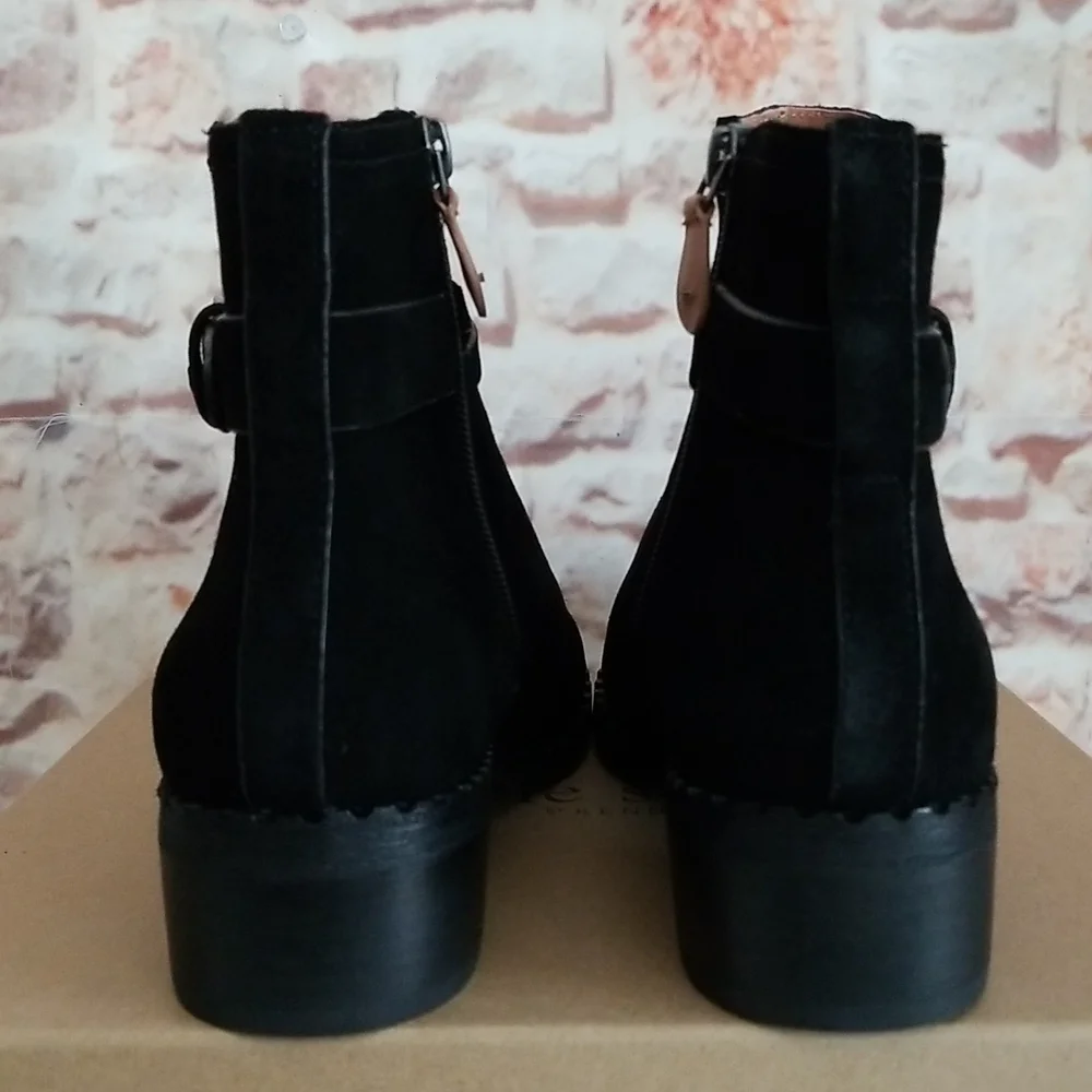 New gentle souls Best V-Gored Booties